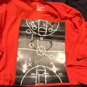 Nike Mens L Large dri fit basketball tee tshirt
